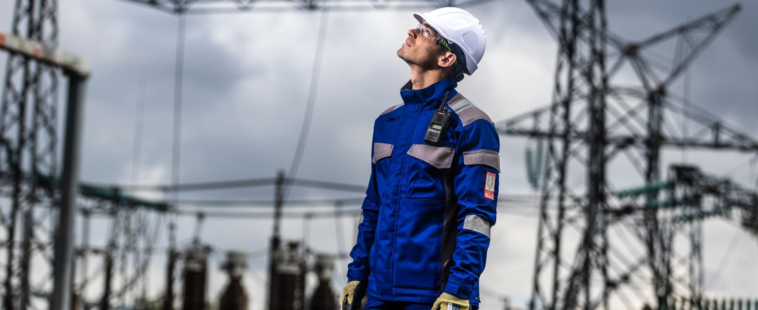 What is flame resistant clothing