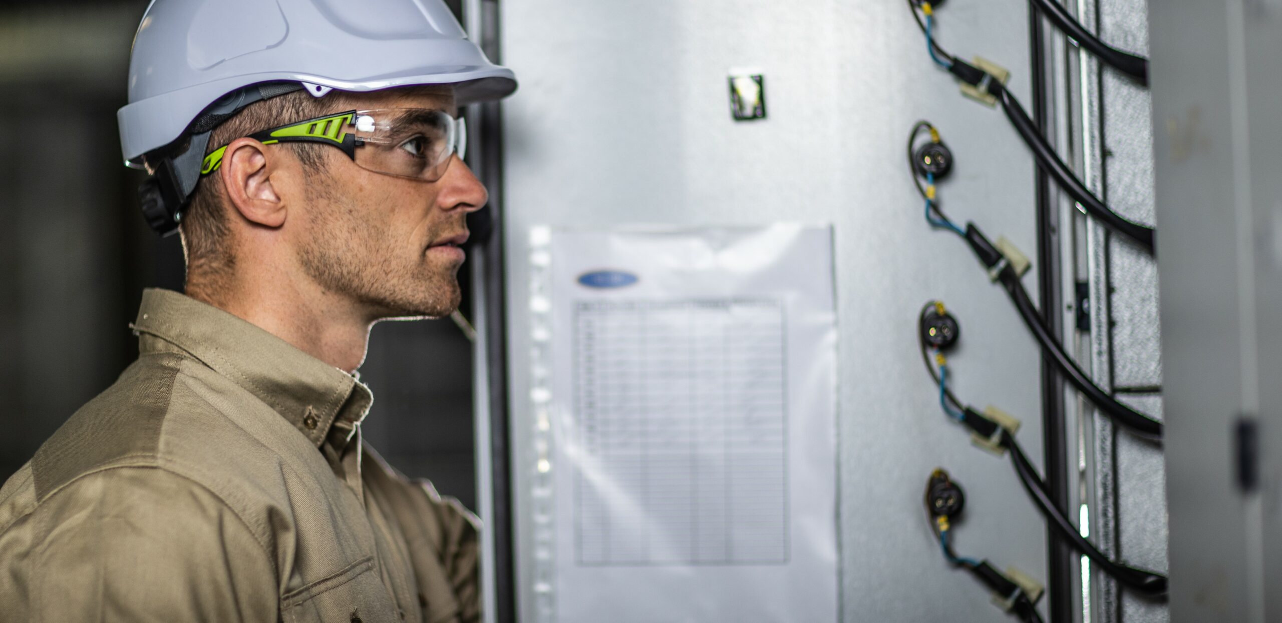 The Benefits of Personalised Workwear