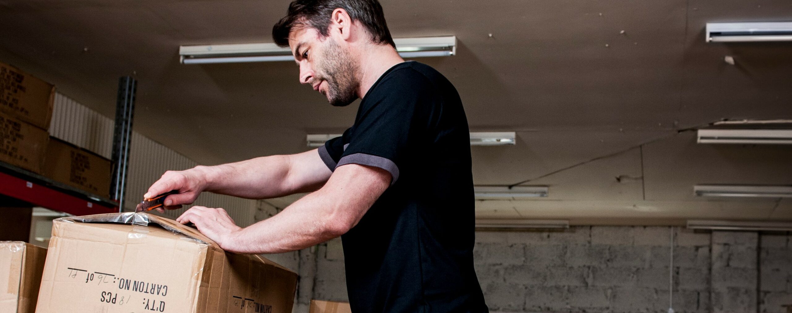 What's the difference between cotton and polyester