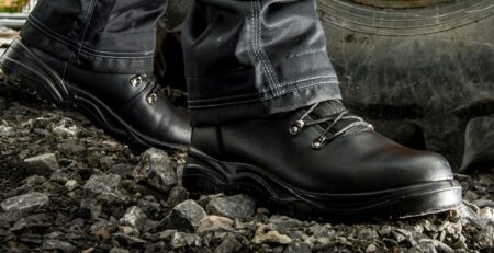 Advantages of Safety Footwear